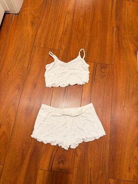 SHEIN White Lace Cropped Tank & Ruffle Hem Shorts Sleep Set